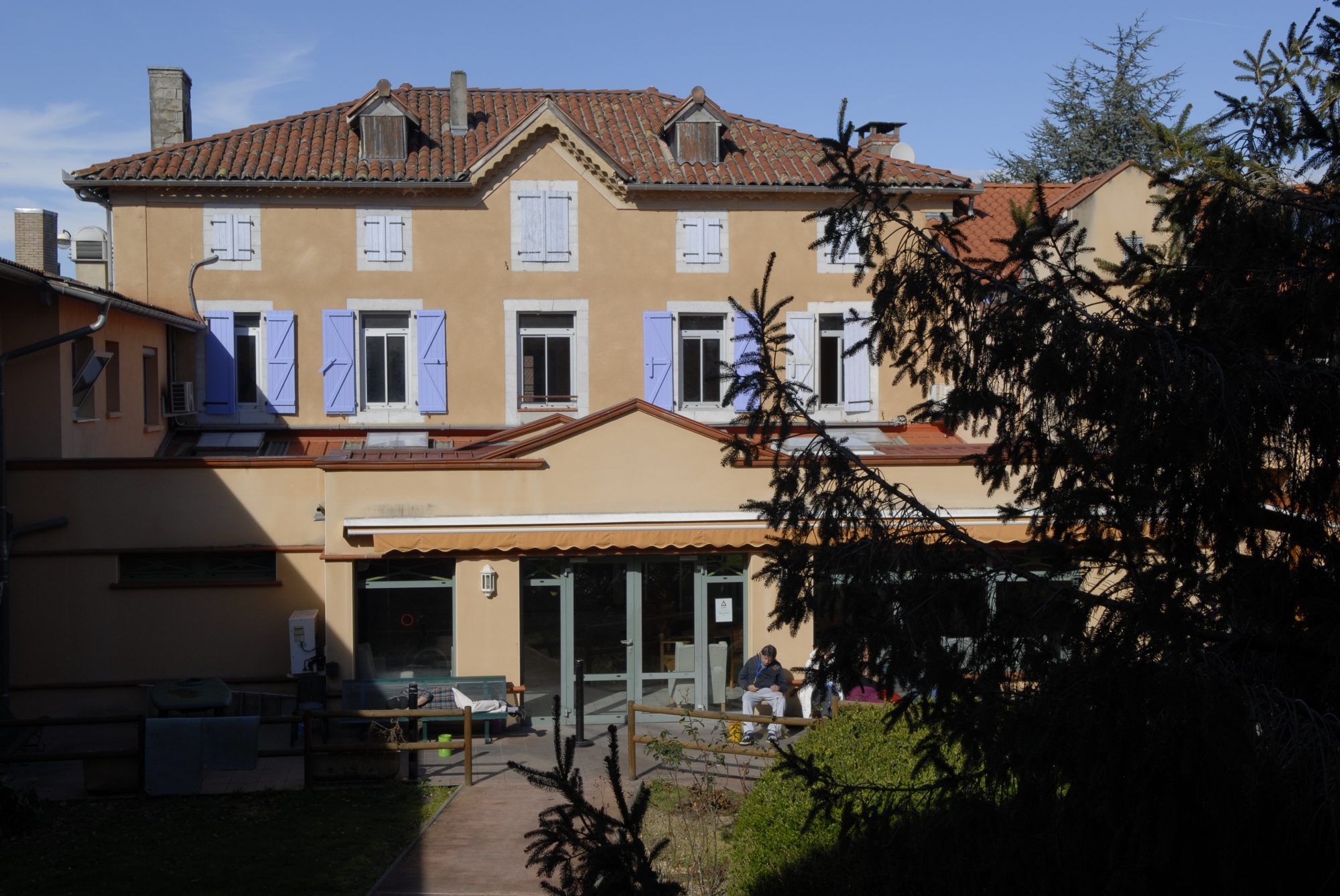 Résidence depuis le jardin intérieur